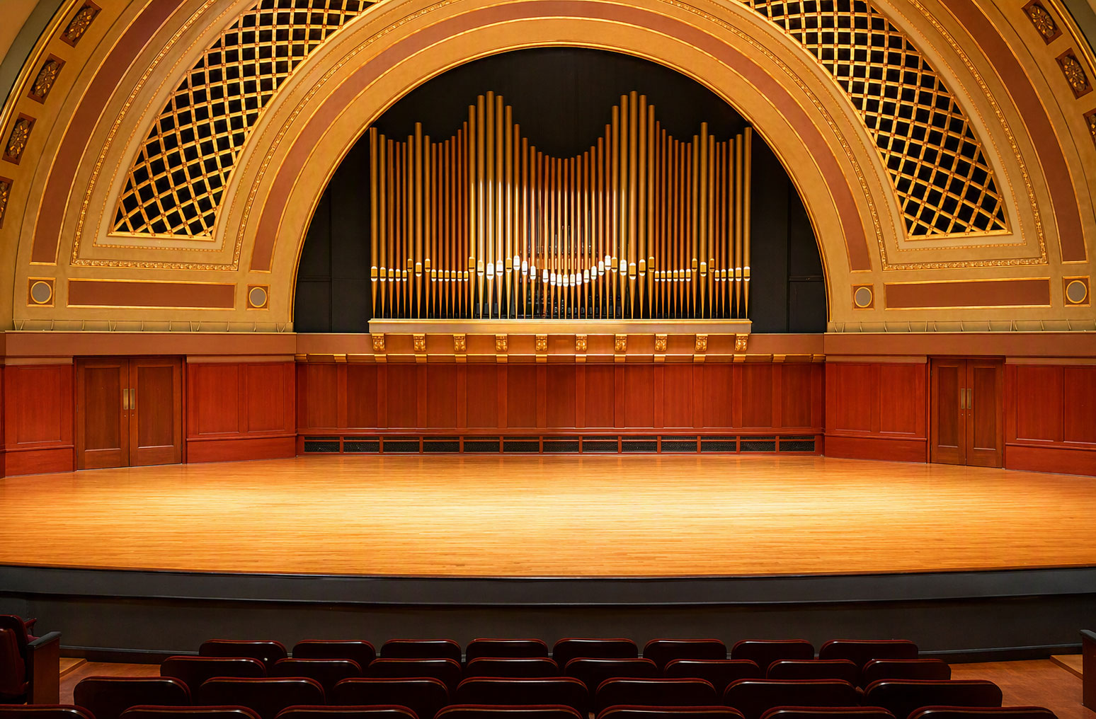 L-Evate-Theater-modified-w Traditional theater stage featuring the Robbins L-Evate Theater sprung floor system designed for performance venues
